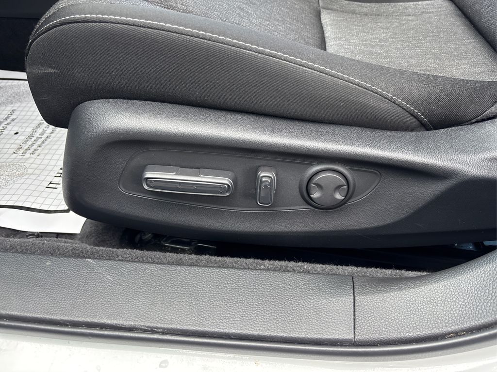 2023 Honda Accord EX photo 33