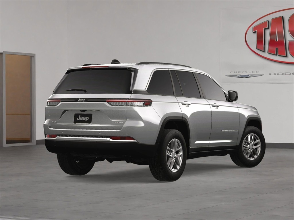 2025 Jeep Grand Cherokee Laredo X photo 2