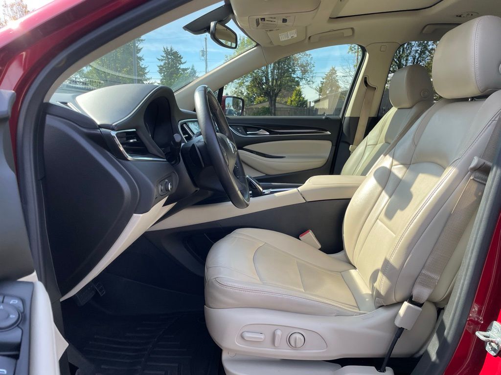 2020 Buick Enclave Essence photo 11