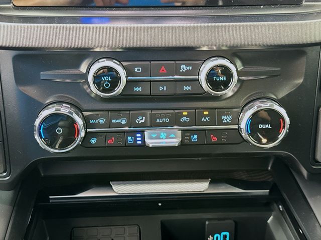 2025 Ford F-450 photo 16