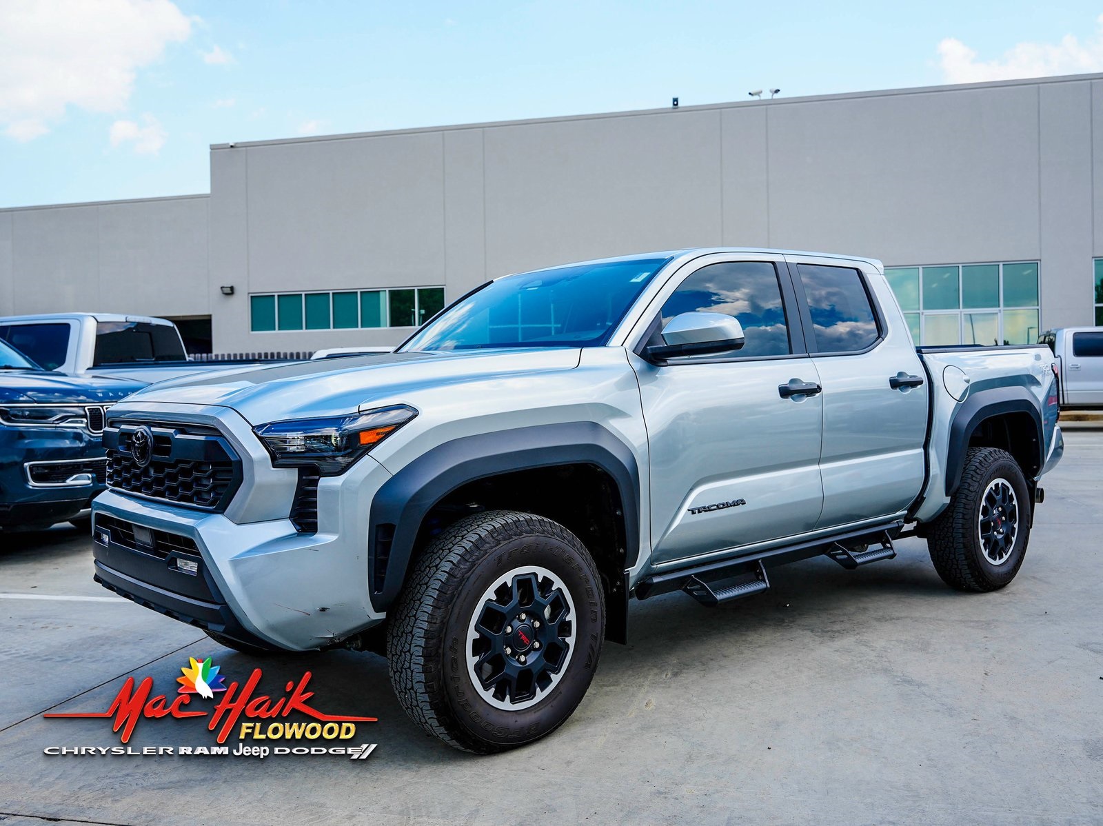 2024 Toyota Tacoma TRD Off-Road photo 4