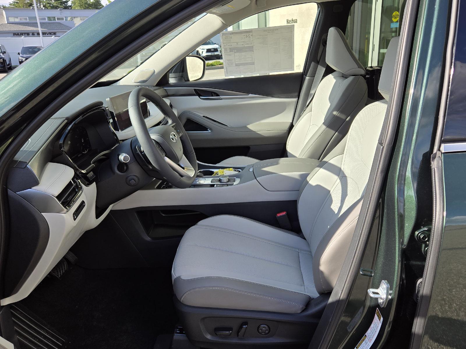 2026 Infiniti QX60 Luxe AWD photo 3