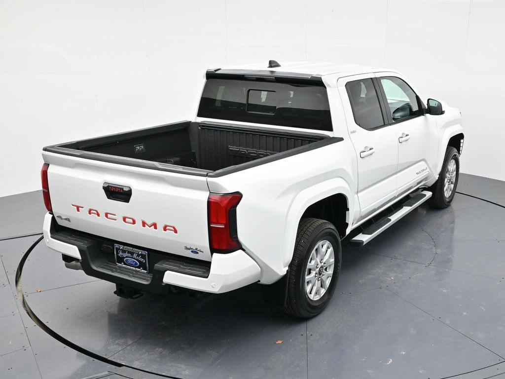 2024 Toyota Tacoma photo 40