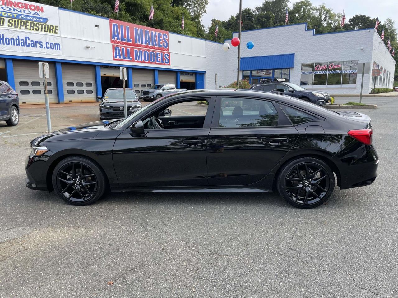 2022 Honda Civic Sport photo 3