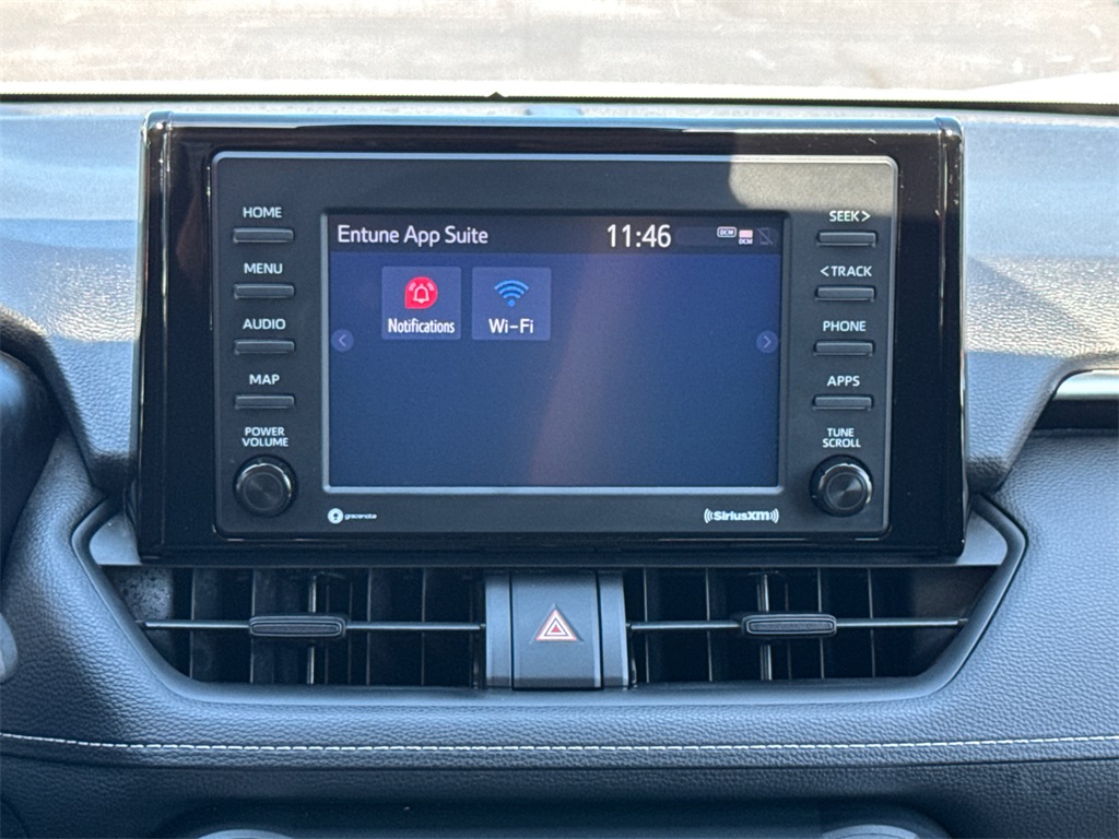 2021 Toyota RAV4 Hybrid LE photo 17