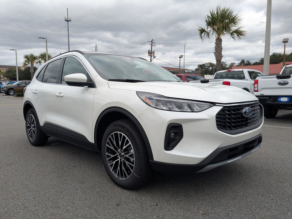 2026 Ford Escape Plug-In Hybrid Base photo 2