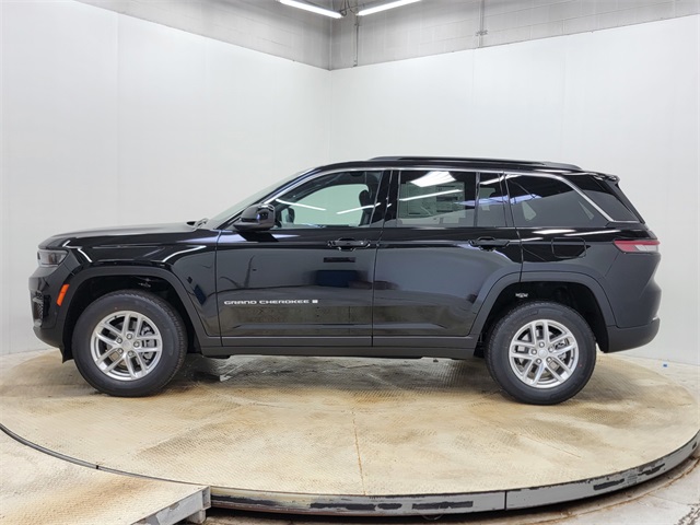 2025 Jeep Grand Cherokee Laredo X photo 6
