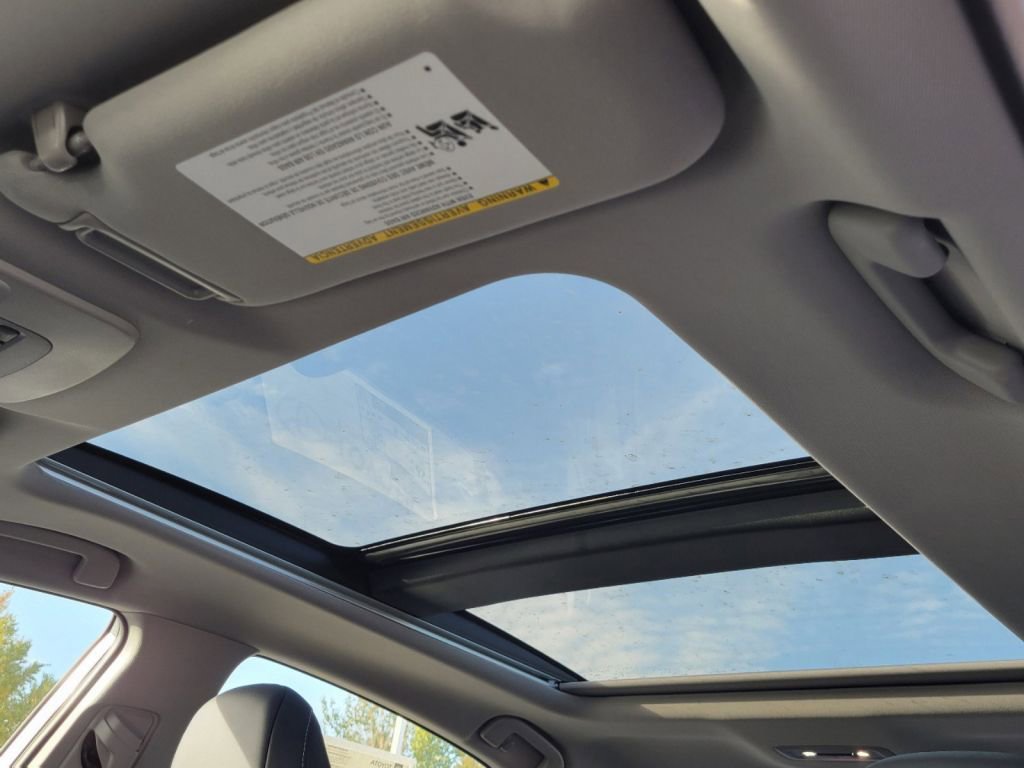 2024 Toyota Camry XSE V6 photo 2