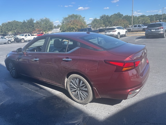 2024 Nissan Altima 2.5 SV photo 3
