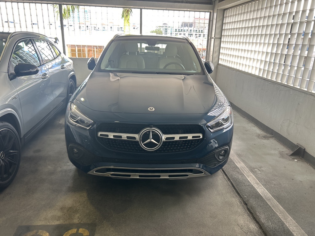 2023 Mercedes Benz GLA 250 photo 2
