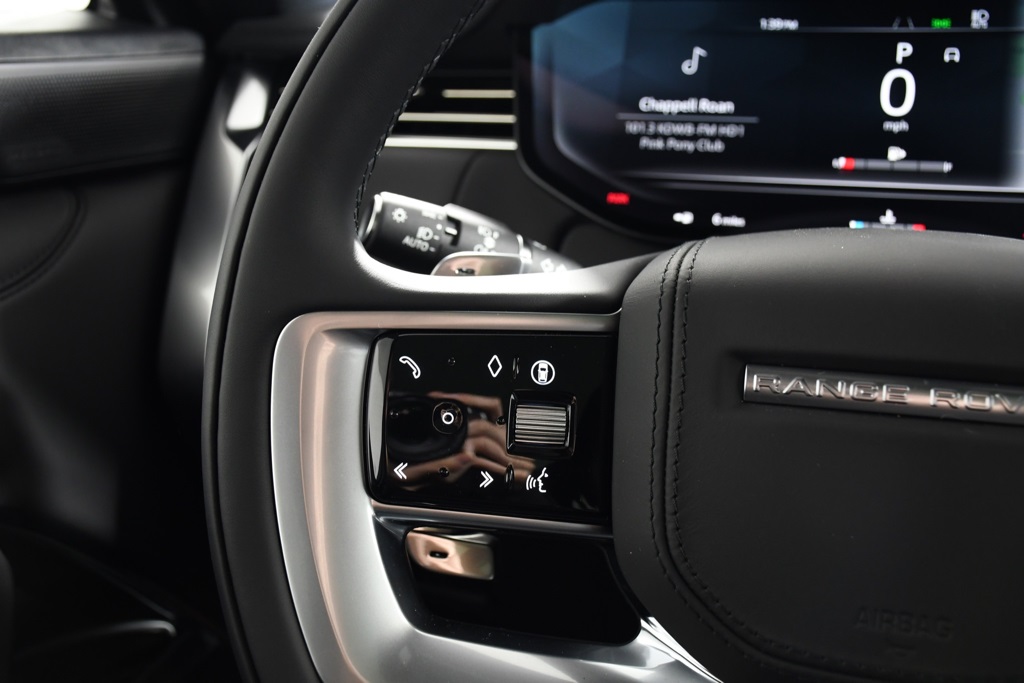 2025 Land Rover Range Rover SE photo 26