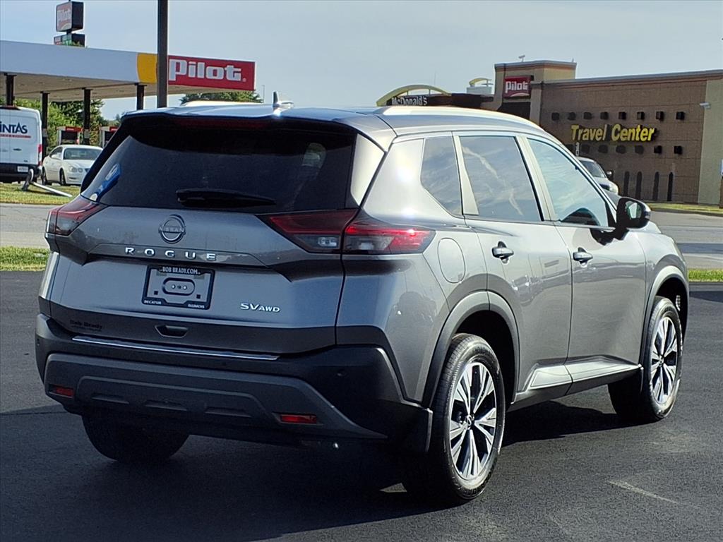 2022 Nissan Rogue SV photo 8