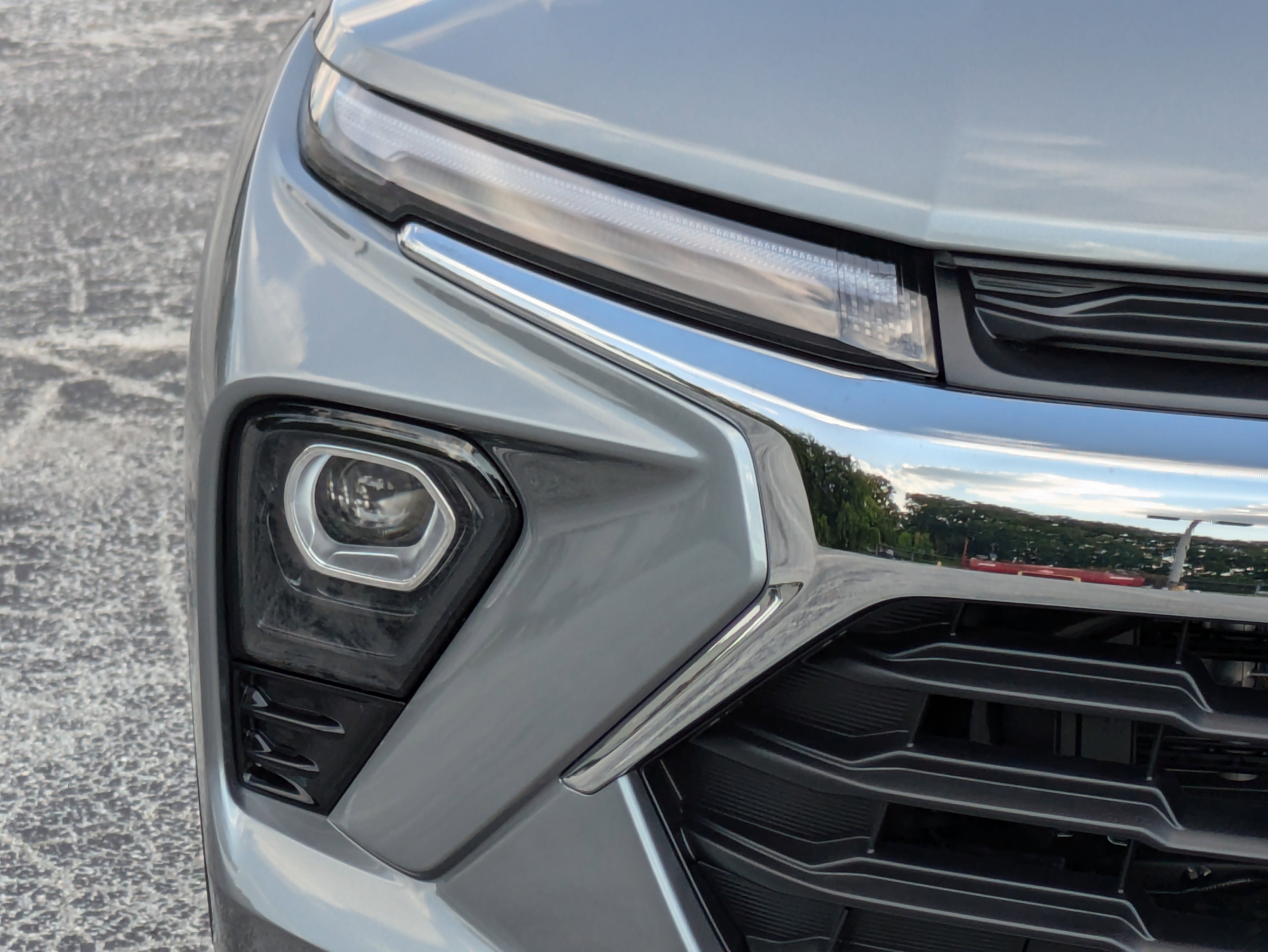 2026 Chevrolet Trailblazer LT photo 2