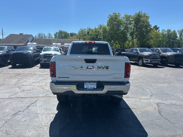 2025 Ram 2500 Big Horn photo 6