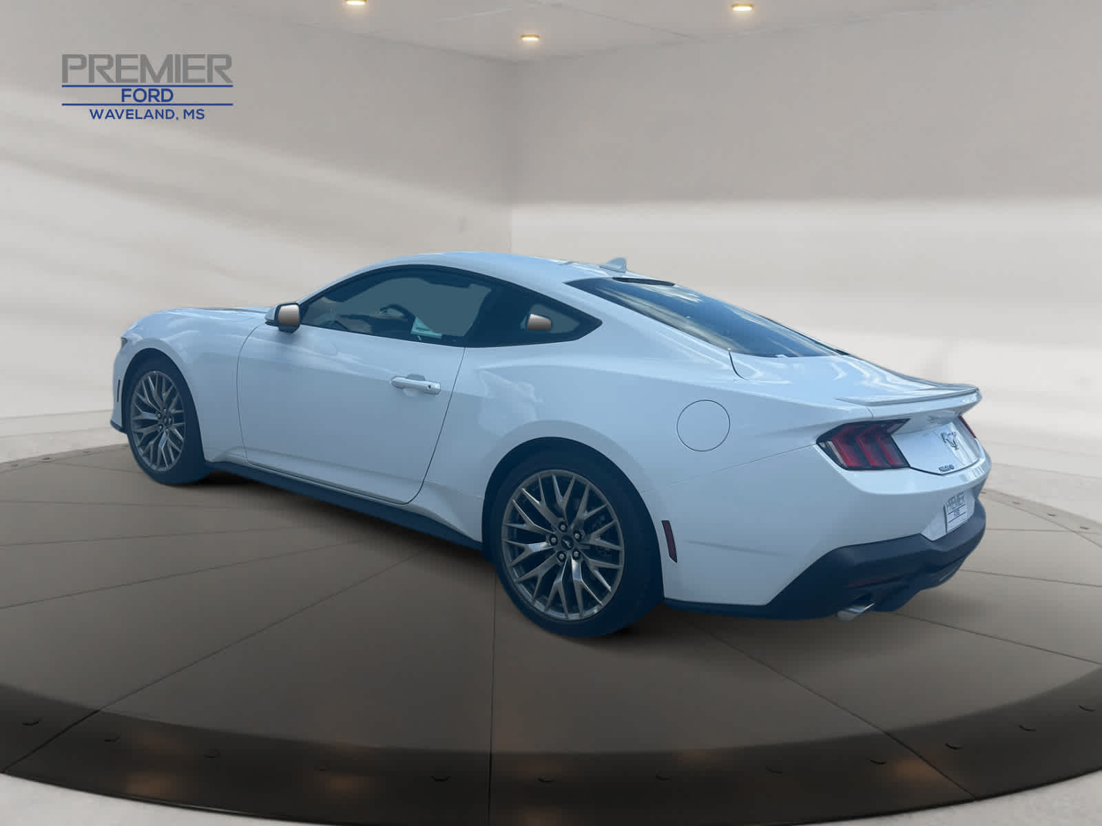 2025 Ford Mustang EcoBoost Premium photo 3