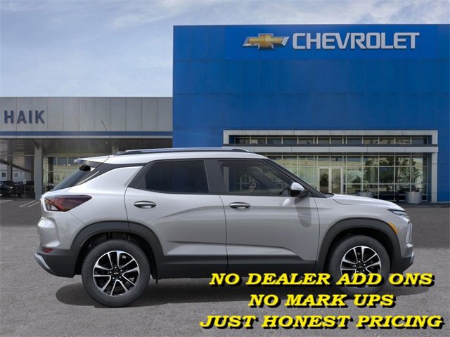2026 Chevrolet Trailblazer LT photo 2