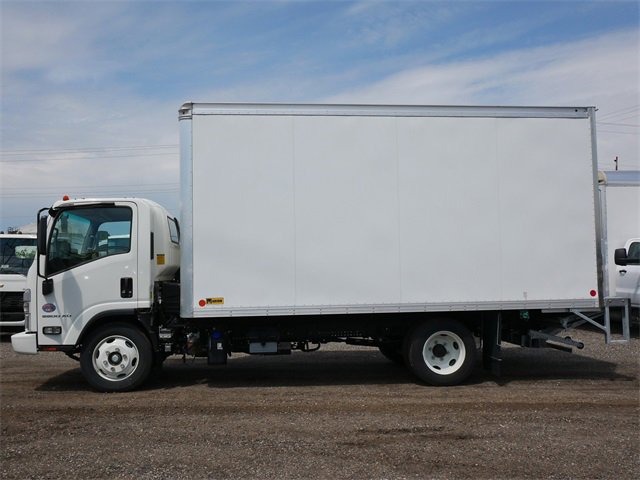 2024 Chevrolet Silverado photo 3