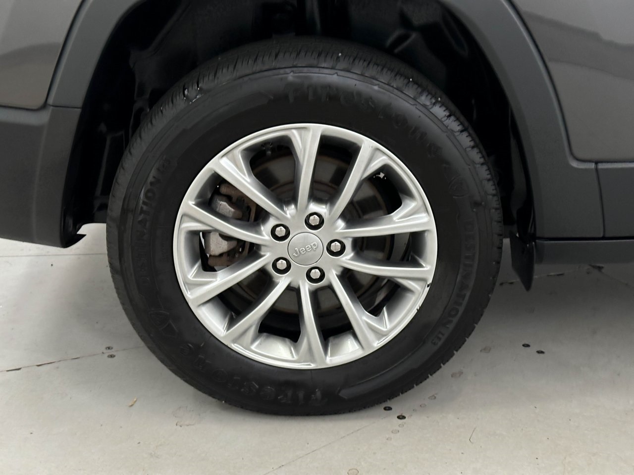 2022 Jeep Cherokee Latitude Lux photo 29