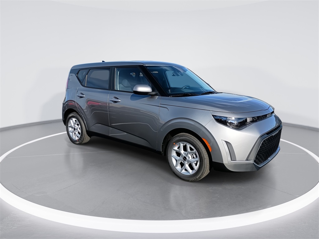 2025 Kia Soul LX photo 2