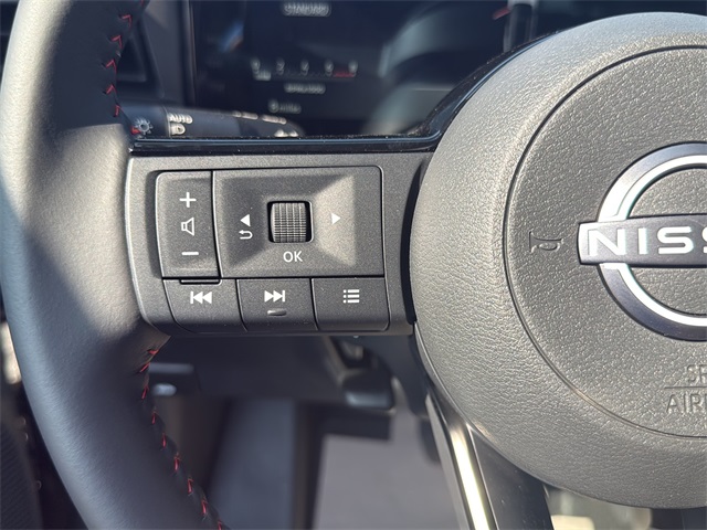 2026 Nissan Kicks SR photo 19