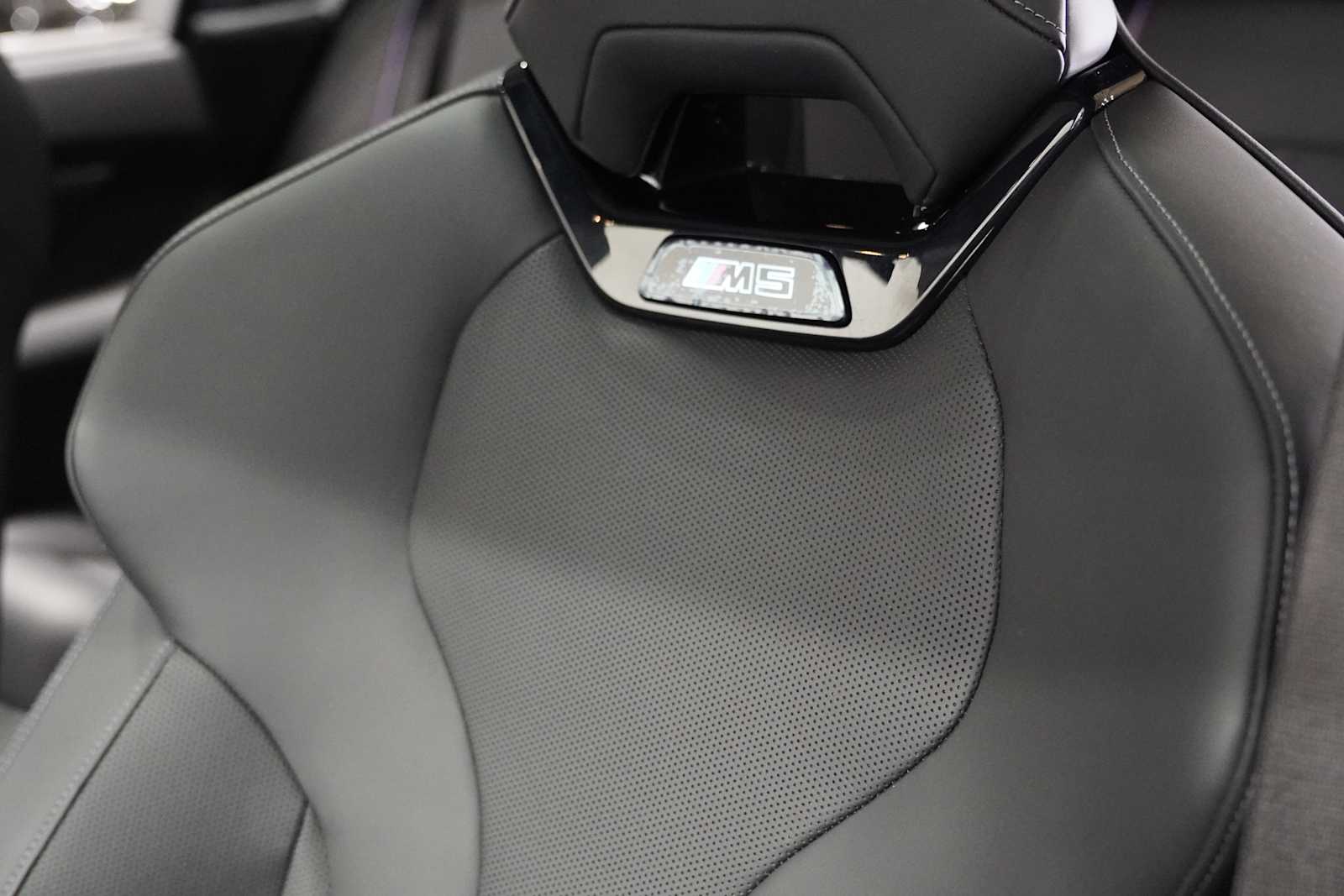 2025 Bmw M5 5 photo 11