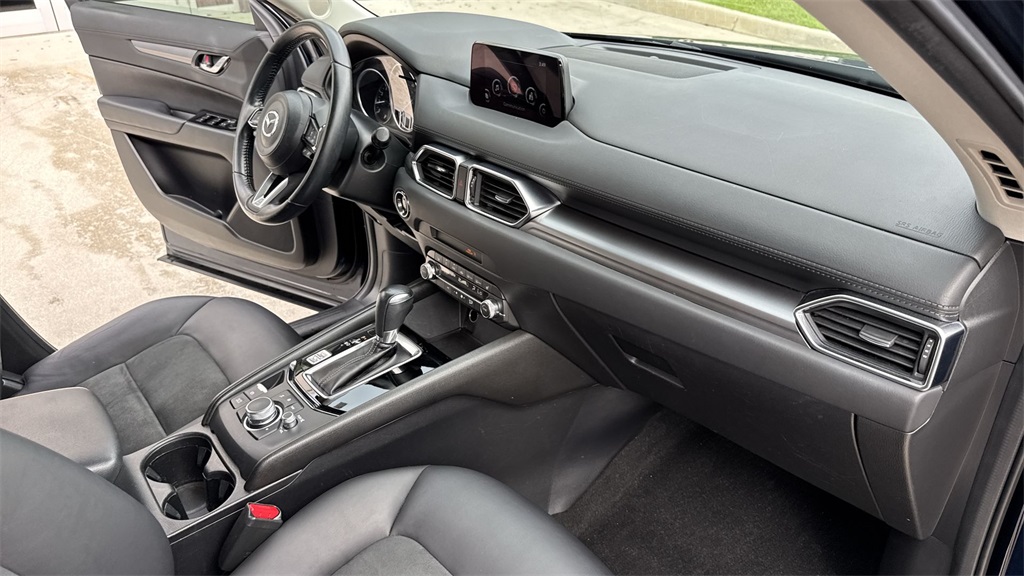 2020 Mazda CX-5 Touring photo 26