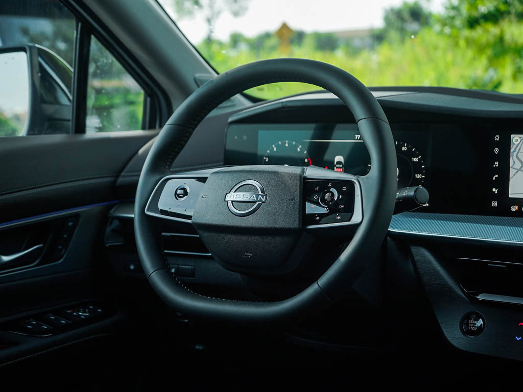 2025 Nissan Murano Platinum photo 15