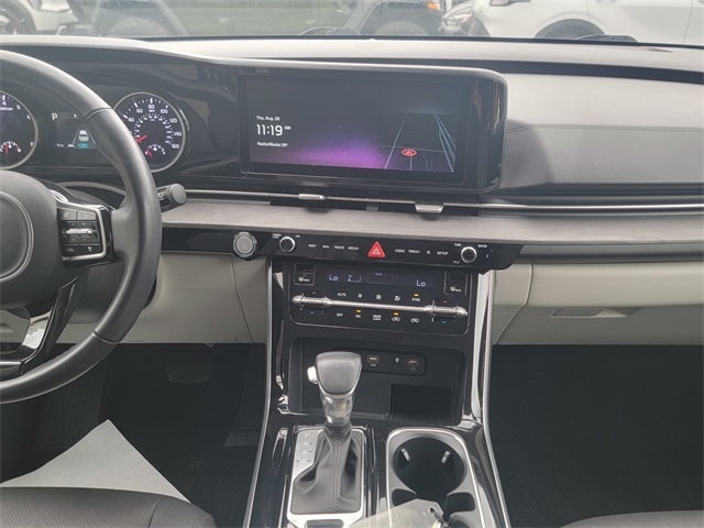 2023 Kia Carnival EX photo 20
