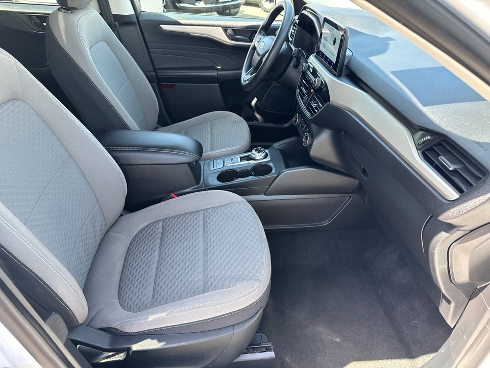 2022 Ford Escape SE photo 16