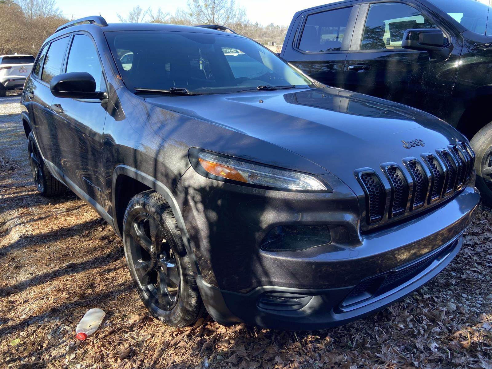 2017 Jeep Cherokee Sport Altitude's photo