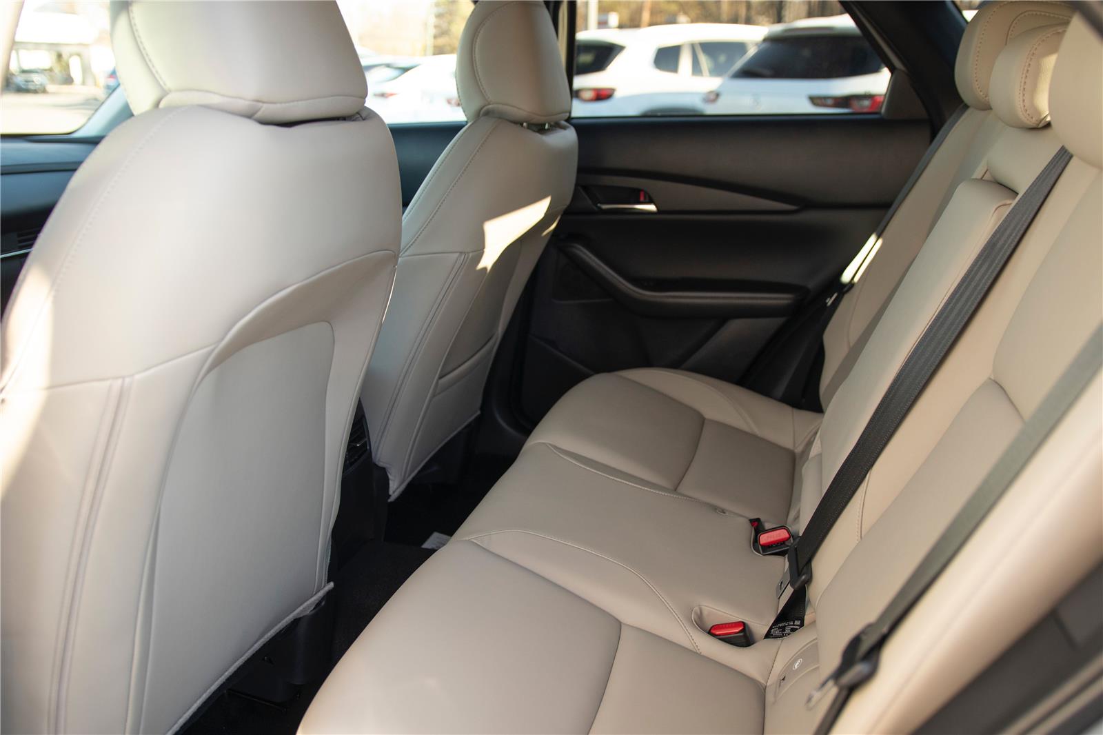 2025 Mazda CX-30 2.5 S Preferred photo 21