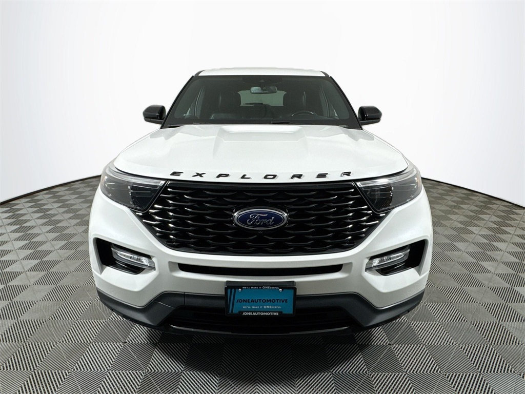 2022 Ford Explorer ST-Line photo 3