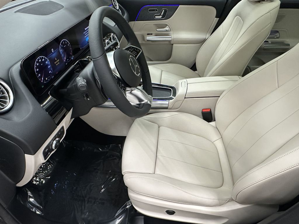 2026 Mercedes Benz GLA 250 4MATIC photo 9