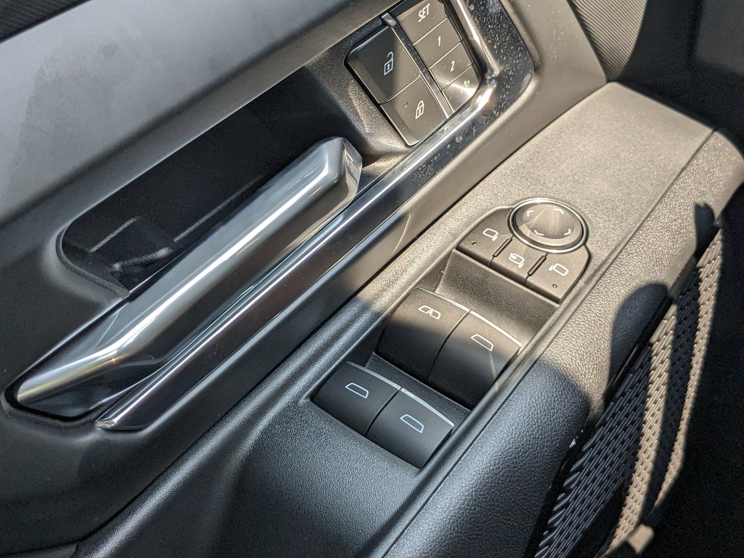 2025 Chevrolet Silverado EV LT photo 23