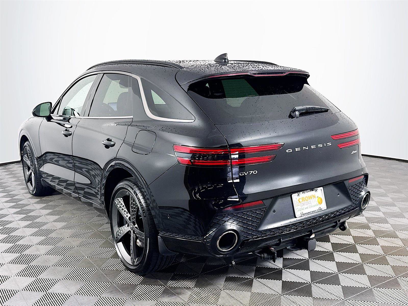 2025 Genesis GV70 2.5T Sport Prestige photo 4