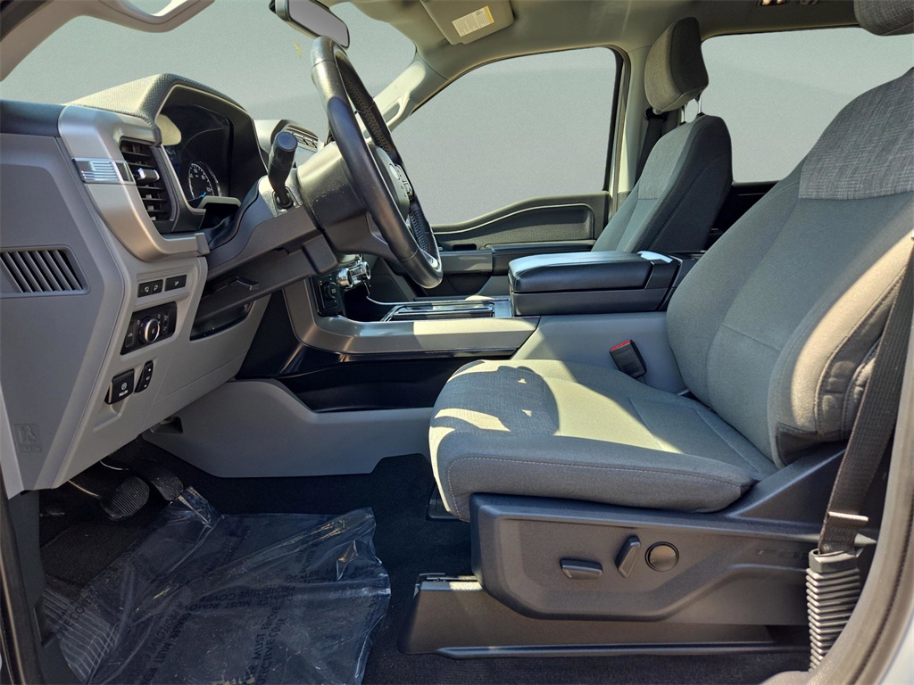 2022 Ford F-150 XLT photo 14