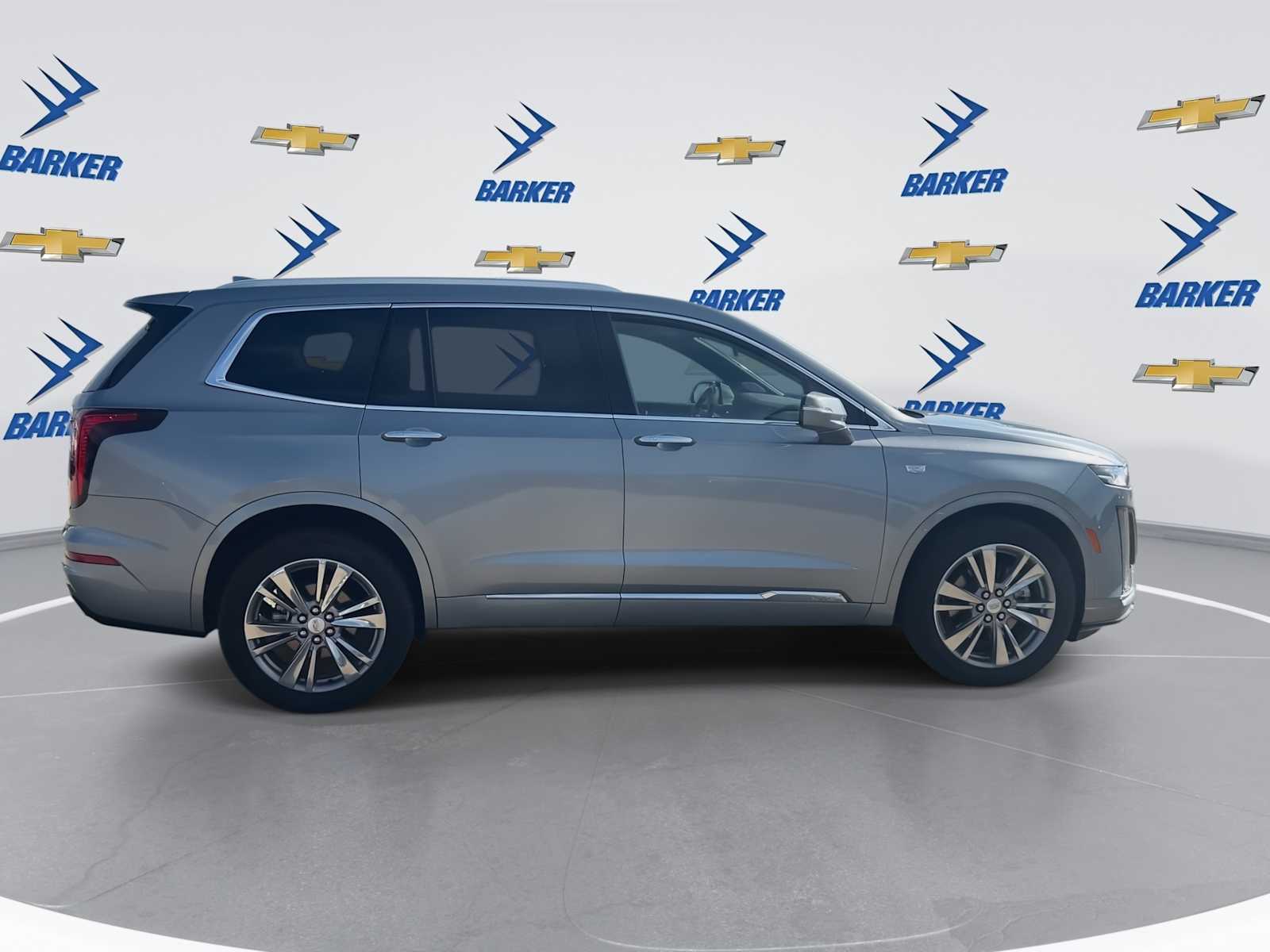 2025 Cadillac XT6 Premium Luxury photo 8