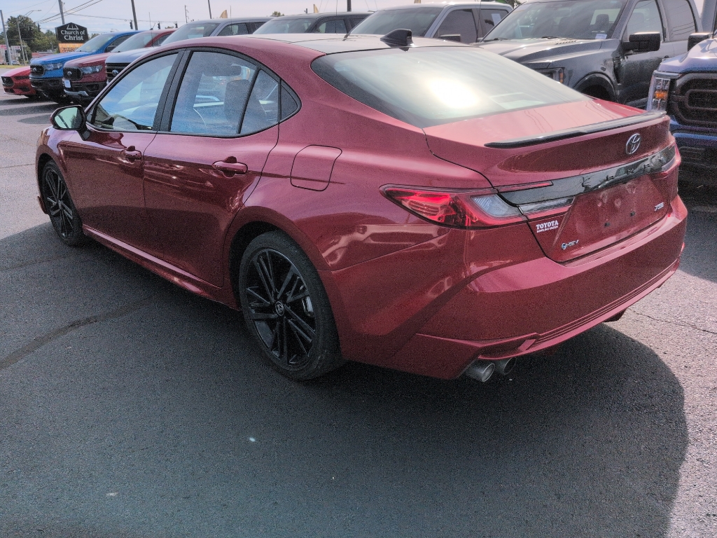 2025 Toyota Camry Hybrid XSE photo 4