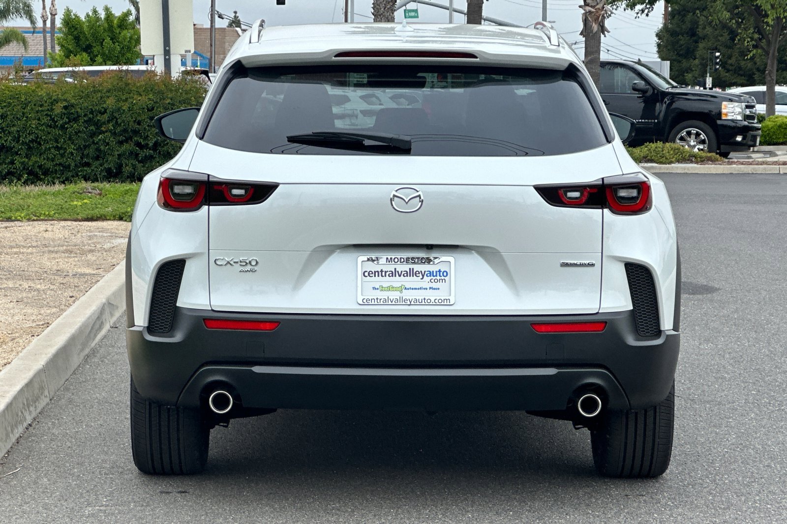 2025 Mazda CX-50 2.5 Premium Plus photo 3