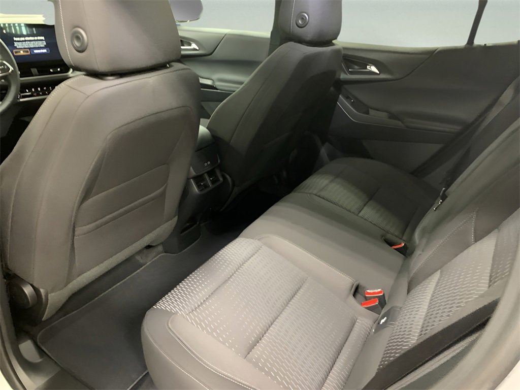 2026 Chevrolet Equinox LT photo 17