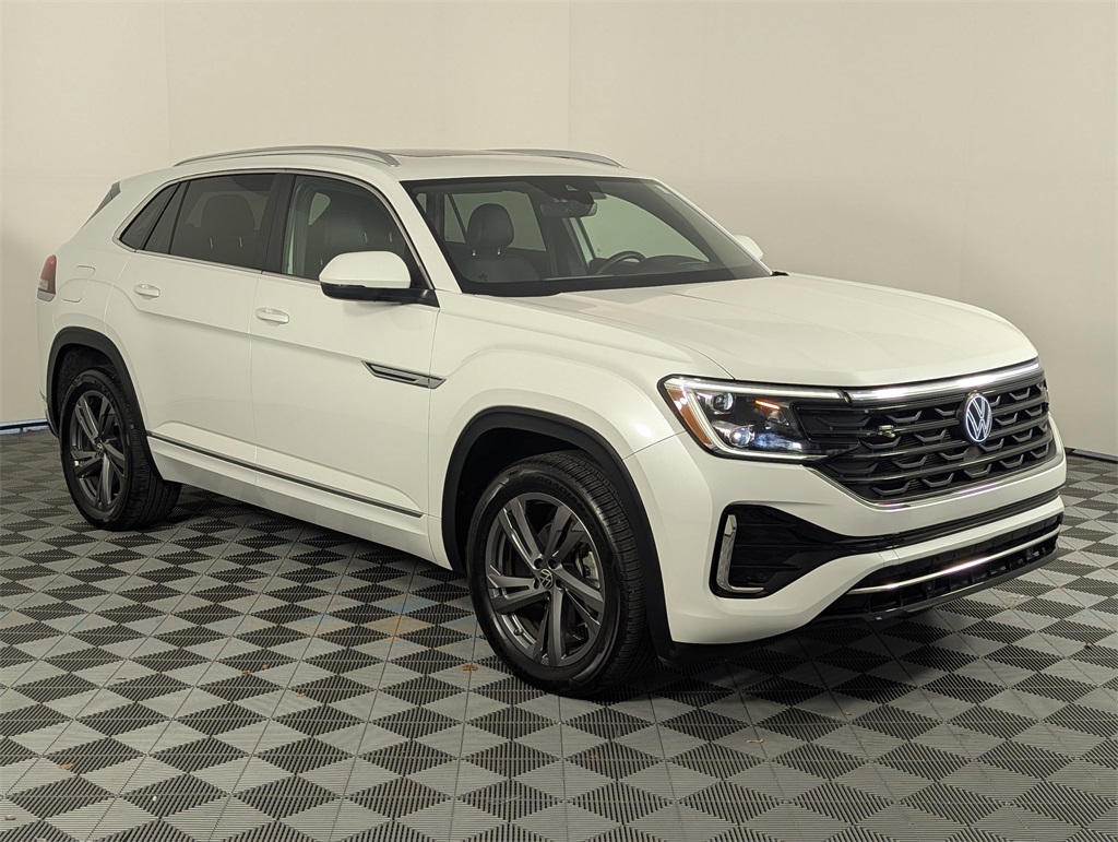 2024 Volkswagen Atlas Cross Sport SEL R-Line photo 4