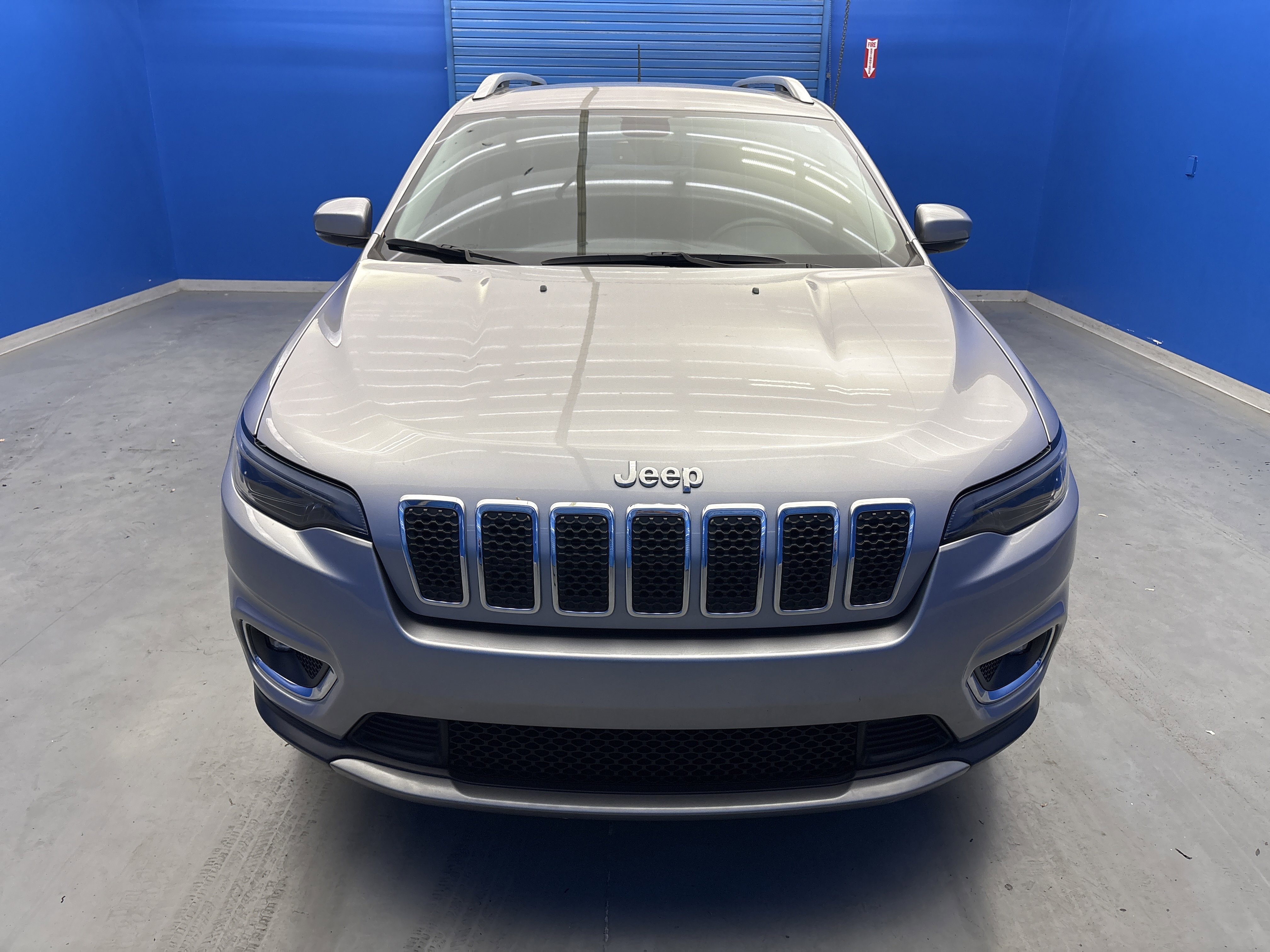 2019 Jeep Cherokee Limited photo 2