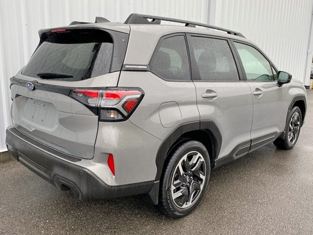 2025 Subaru Forester Limited photo 3