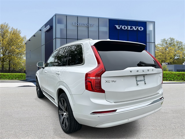 2023 Volvo XC90 Recharge T8 Plus photo 4