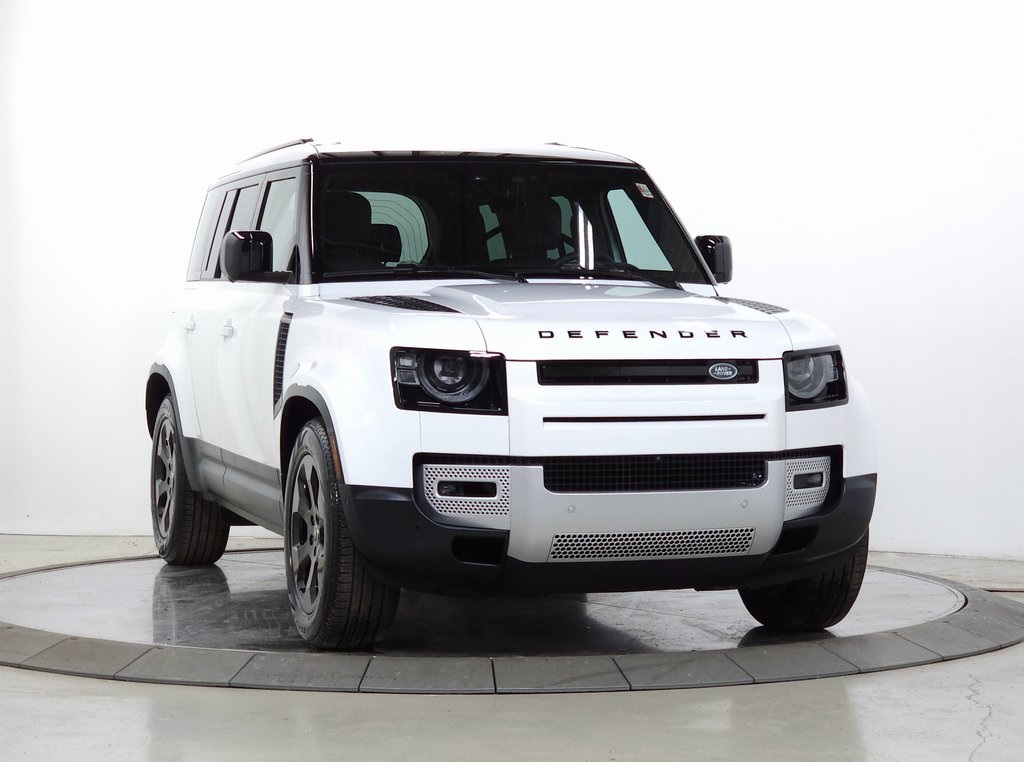 2025 LAND ROVER DEFENDER - Image 9
