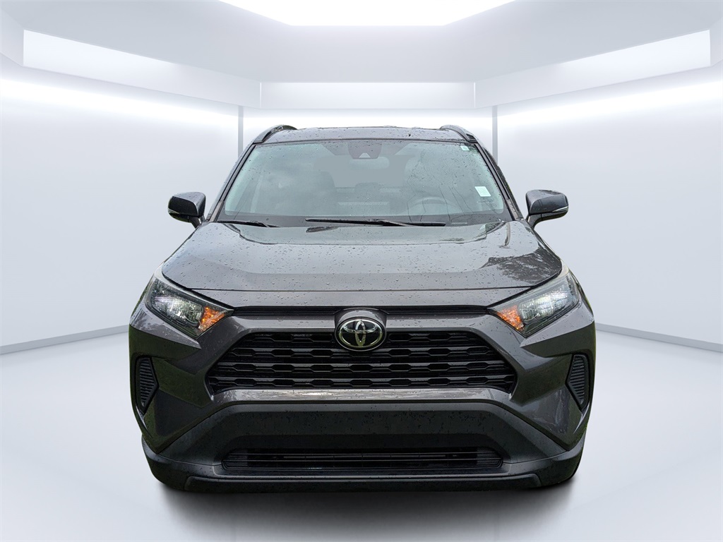 2021 Toyota RAV4 LE photo 8