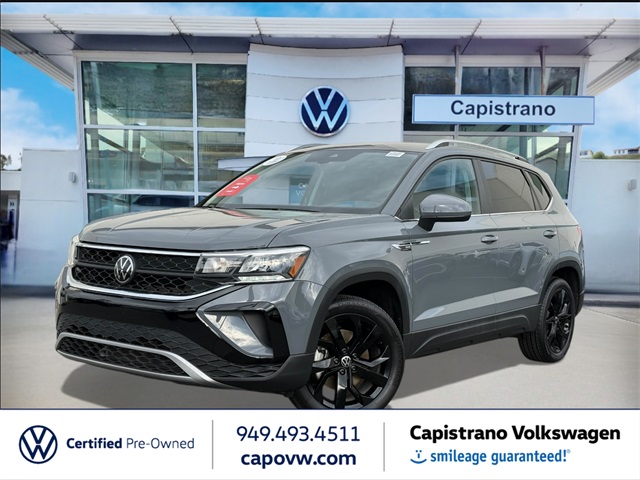 2023 Volkswagen Taos SE's photo