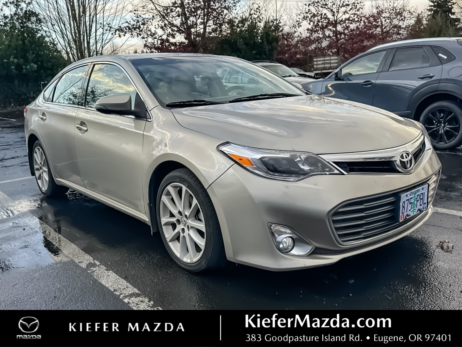 2014 Toyota Avalon Limited's photo