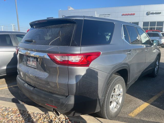 2018 Chevrolet Traverse LS photo 3