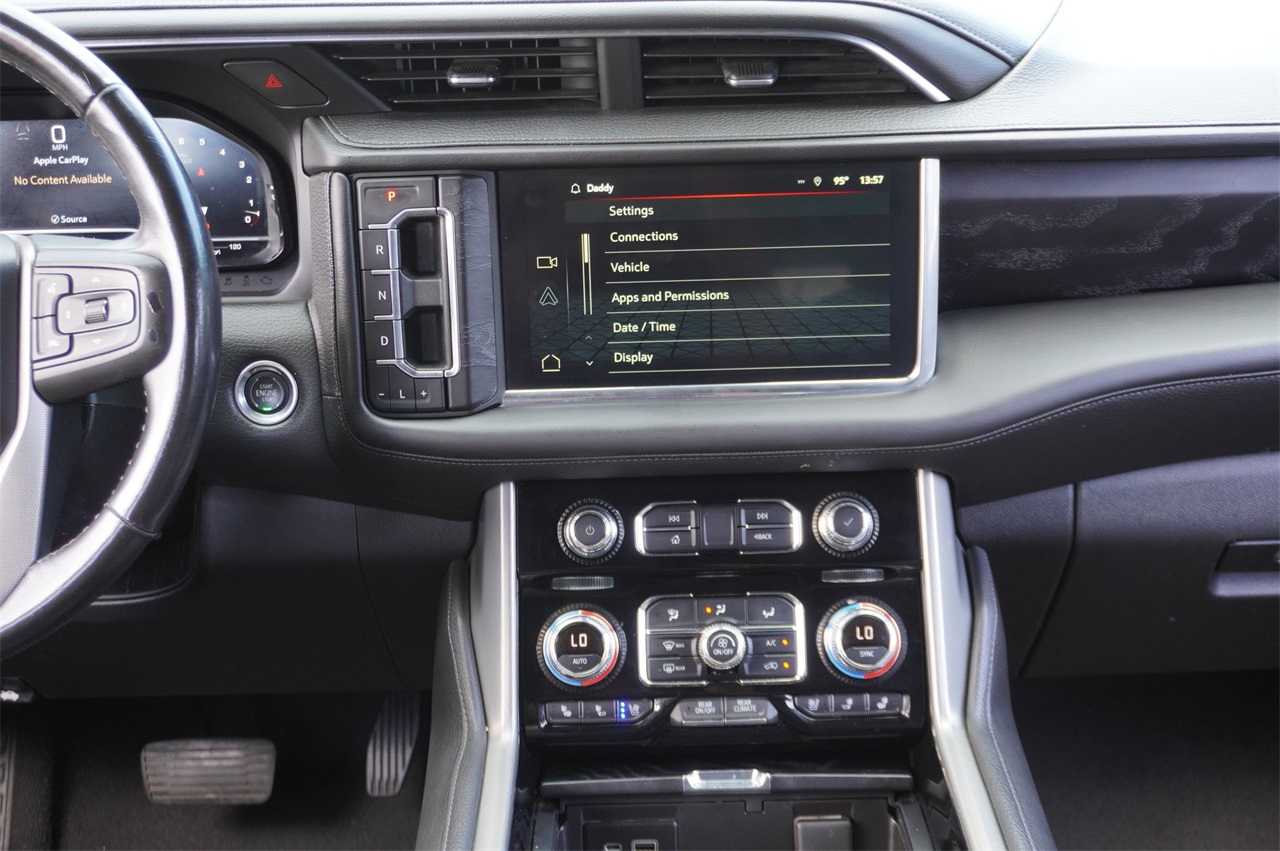 2022 Gmc Yukon Denali photo 3